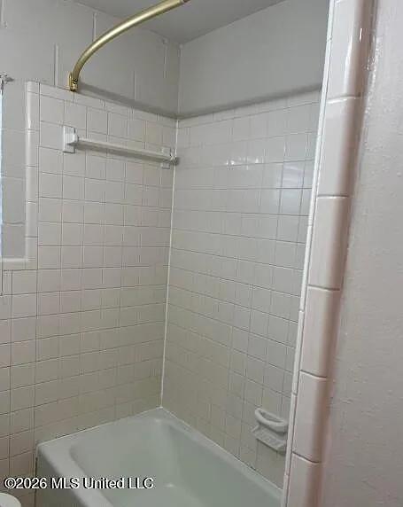 141 Pine Grove Ave #B — Photo 10