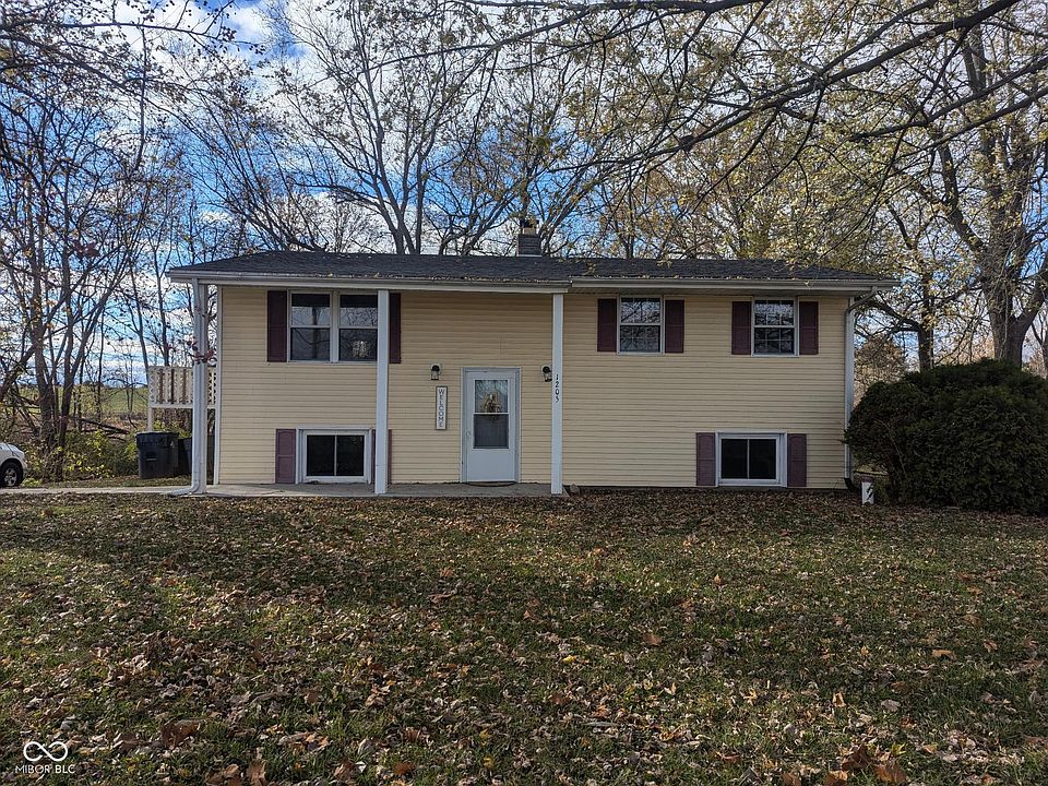 1st image of 1205 N County Road 300 W