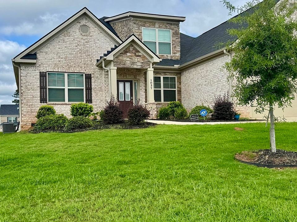 1st image of 1027 Ayrshire Dr