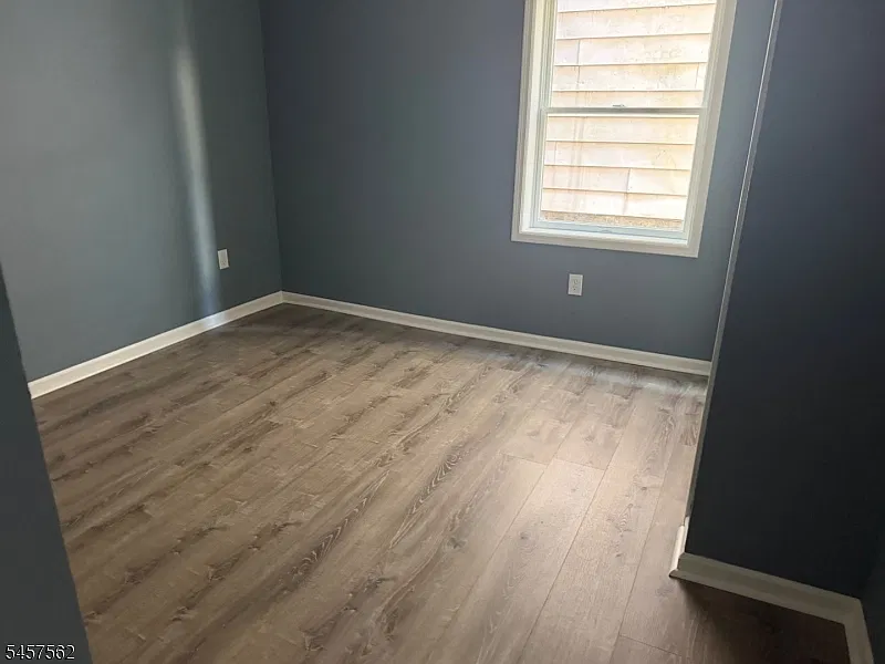 2 bed, 1.0 bath, $1,800 — Photo 4