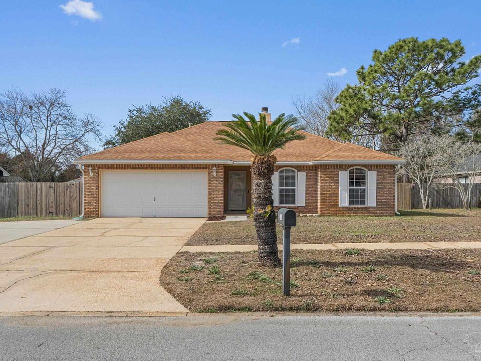 1st image of 2237 Prytania Cir