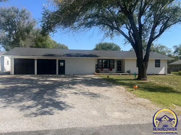 104 N Anna St, Olpe, KS 66865