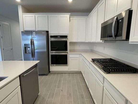 4th image of 114 Silver Willow Ct