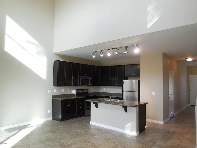 1131 E Cedar St — Photo 2