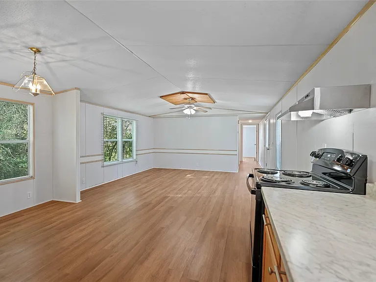 71 Road 5221 — Photo 10
