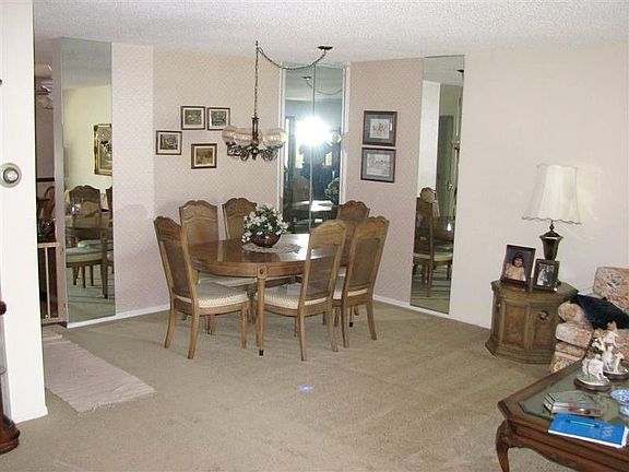 Spacious Dining Area