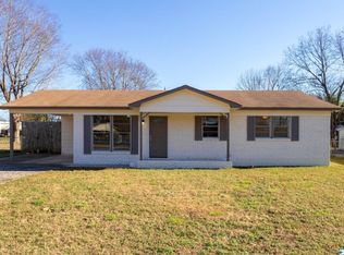 419 Briarwood Dr SW, Decatur, AL 35601