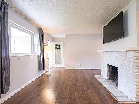 4th image of 541 Idaho Ave