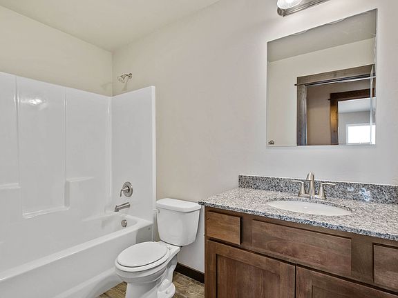 5th image of 700 Halfpipe St Unit A