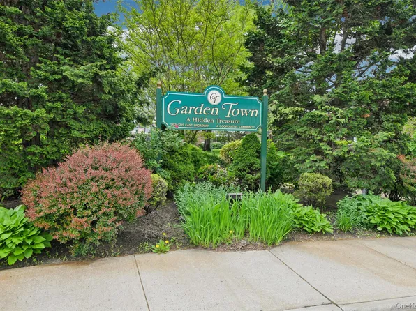 1213 East Broadway #B25, Hewlett, NY 11557