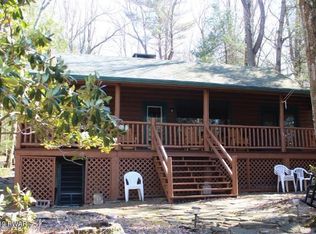 117 Lake Shore Rd, Tafton, PA 18464