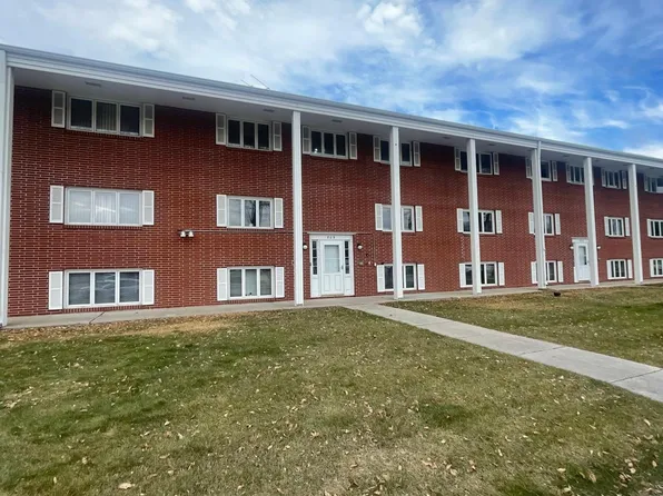 809 6th Ave N #C14, Fargo, ND 58102