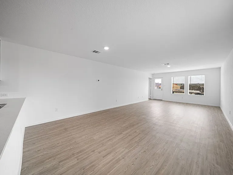 241 Tahoe Ave — Photo 25