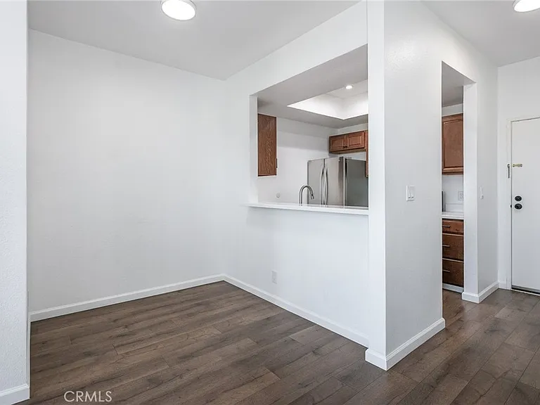 19350 Sherman Way #208 — Photo 6