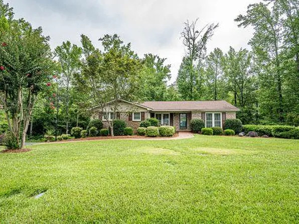 606 Kinney St, Sandersville, GA 31082