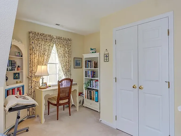 205 Windhover Dr — Photo 20