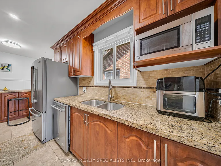 883 Thistle Down Cir — Photo 8