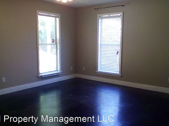 5th image of 150 Yellow Jacket Dr #C