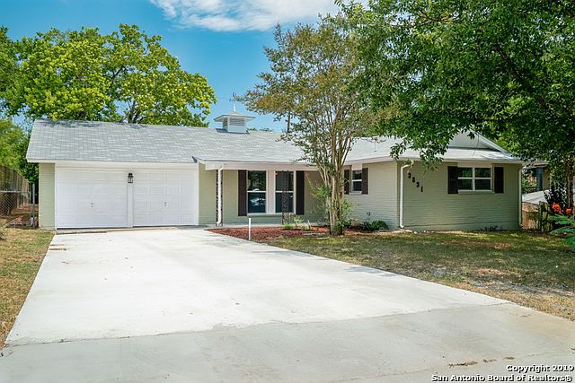 1st image of 3831 Killarney Dr