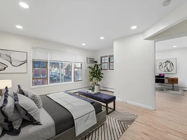 56 Poplar Street image 6 of 24