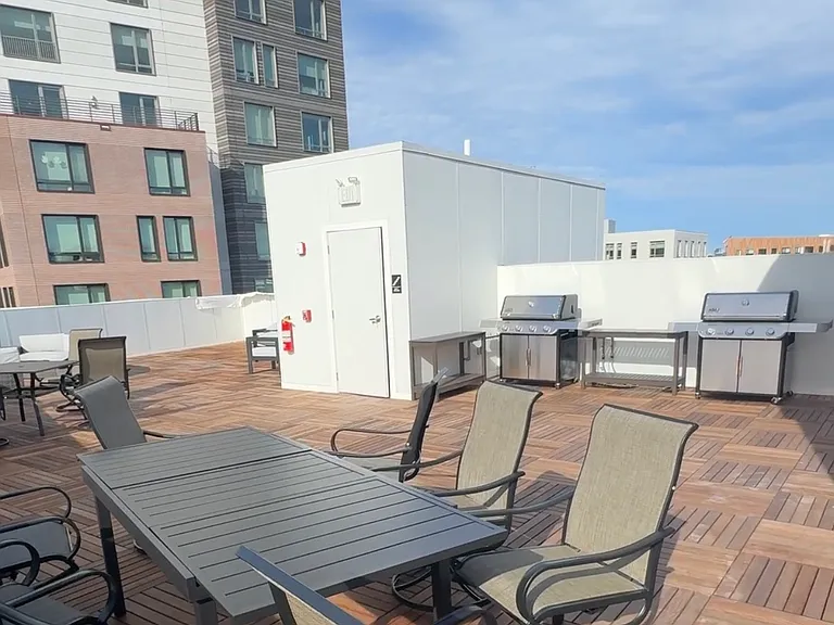 36-38 Hichborn St #503 — Photo 7