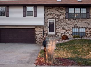 407 Ryan Dr, Fairview Heights, IL