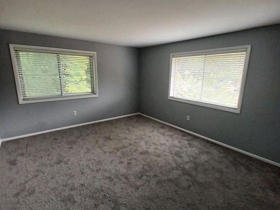 2nd image of 5618 Crenshaw Rd #834