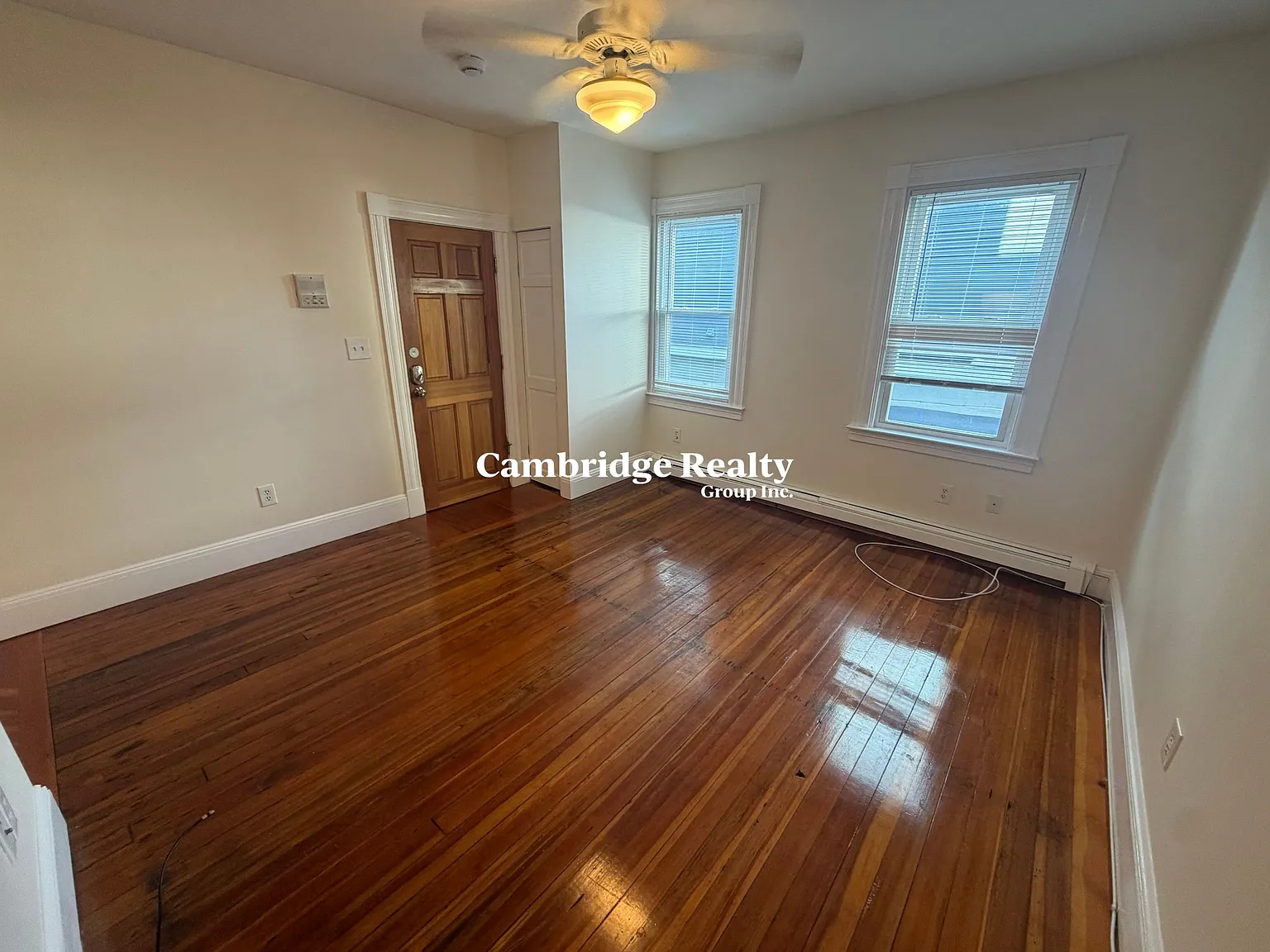 2 bed, 1.0 bath, 875 sqft, $2,826 — Photo 3