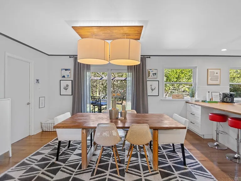 7001 Blue Bird Dr — Photo 11
