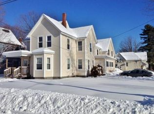 14 Oak St, Derry, NH 03038