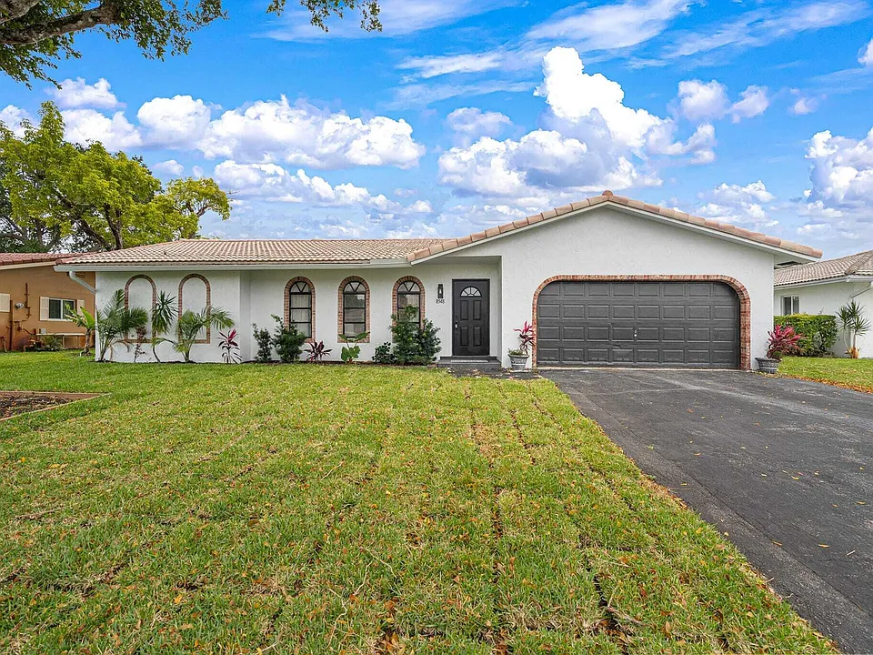 8548 NW 24th Ct