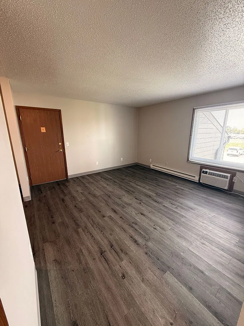 Westview Apartments — Photo 3