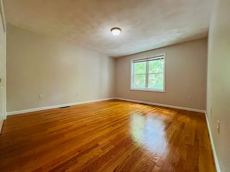 18 Dale St #8B — Photo 7