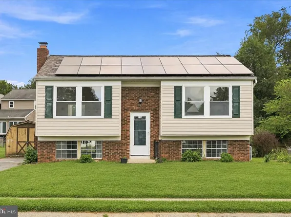 111 Tanglewood Ln, Lancaster, PA 17601