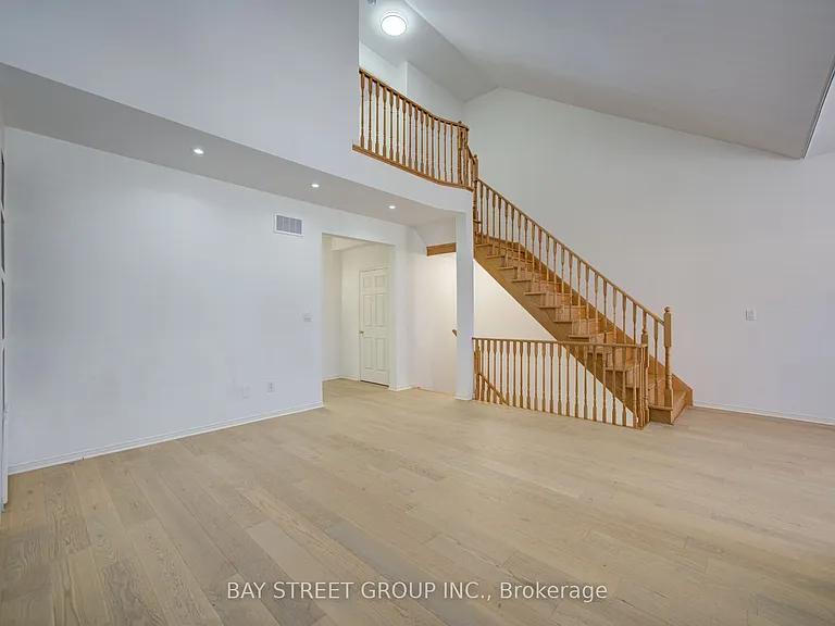 114 Ness Dr — Photo 14