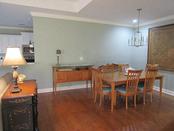 5th image of 2021 Berry Hill Dr