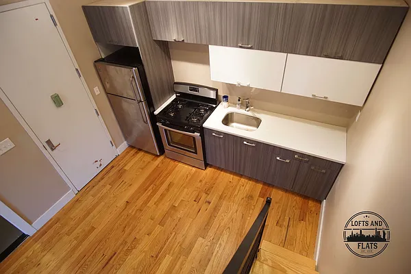 Rented by Lofts and Flats LLC | media 37