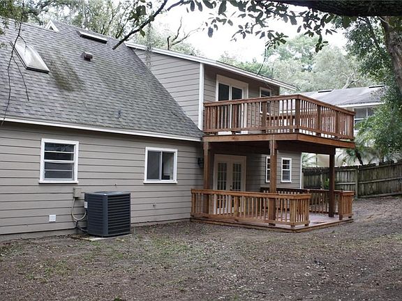 4th image of 411 Cobble Ct