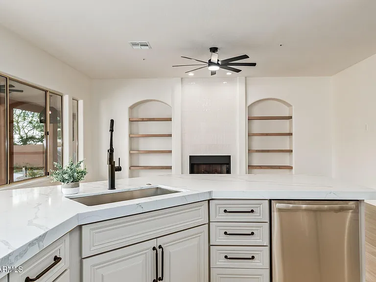13761 E Lupine Ave — Photo 8