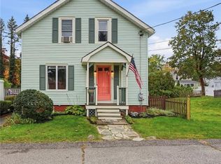 31 Meadow Ave, Cumberland, RI 02864