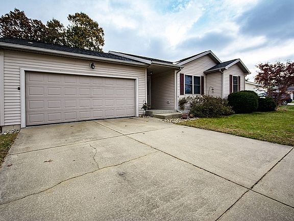 3rd image of 408 Turnberry Ave