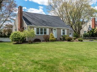 1647 Main St, Glastonbury, CT 06033