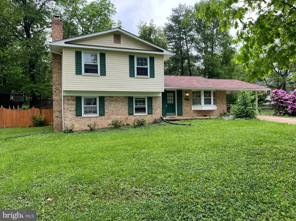 322 Lewis St NW, Vienna, VA 22180