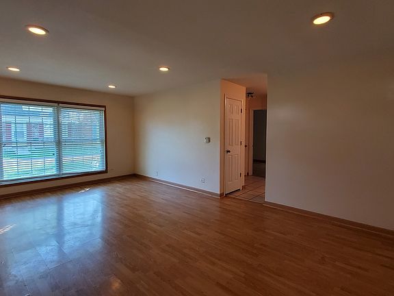 4th image of 1419 Tinnerella Ave