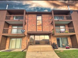 7537 175th St APT 534, Tinley Park, IL