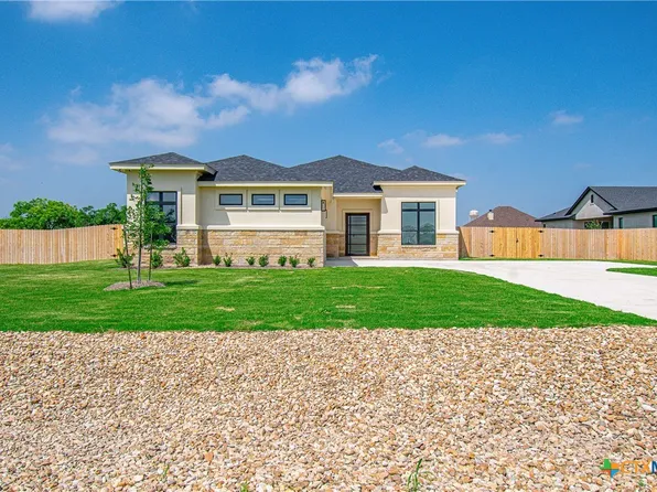 349 Meadow Valley Loop, Jarrell, TX 76537