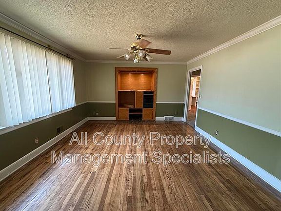 3rd image of 123 Lanier Ave
