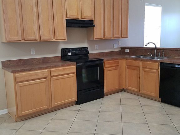 2nd image of 1763 Hawkins Cove Dr E