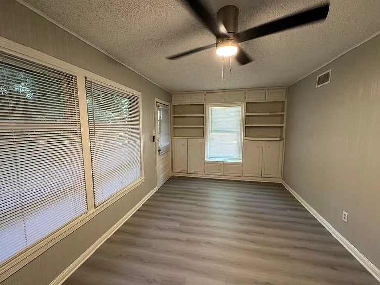 3500 Sturgis Ln — Photo 6