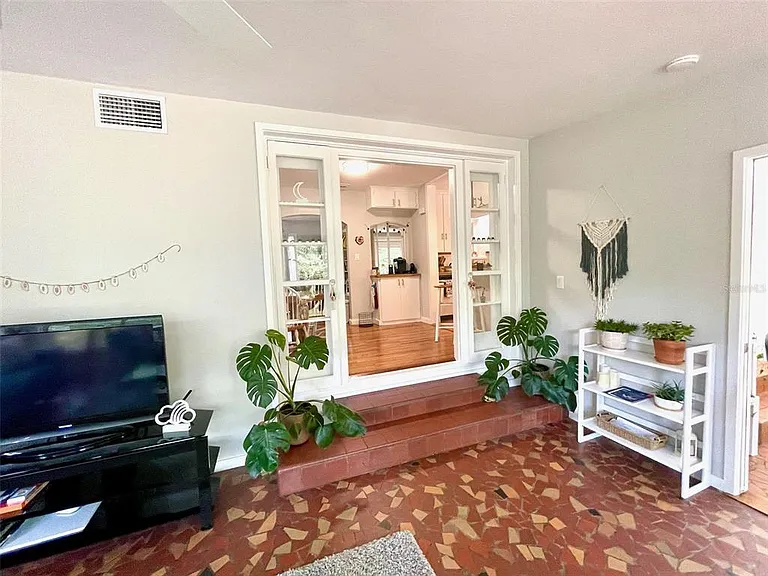 1723 NW 7th Ave — Photo 25